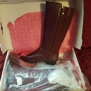 Isaac Mizrahi Tally High Riding Boots NIB 10 Wide Bordeaux Color